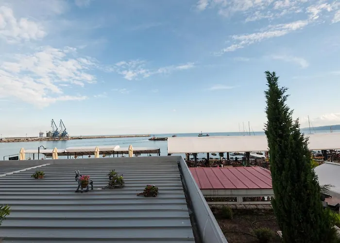 Готель Selena 3*